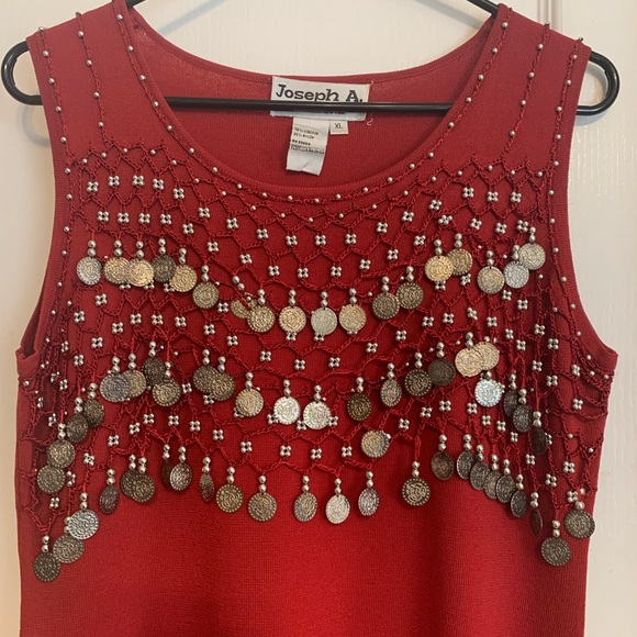 Sweater - Picture 4 of 7